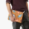 Aren Crossbody Pouch en Visetos Rabot Aren Crossbody Pouch en Visetos Rabot