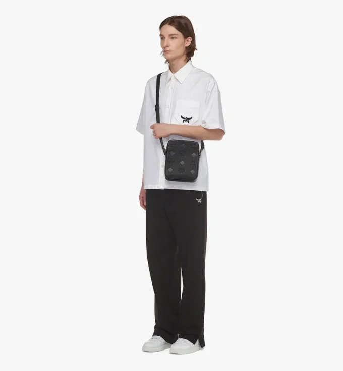 Bolso bandolera Klassik Crossbody en piel con Maxi Monogram