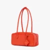 Bolso de hombro Aren East West en piel Maxi Monogram Bolso de hombro Aren East West en piel Maxi Monogram