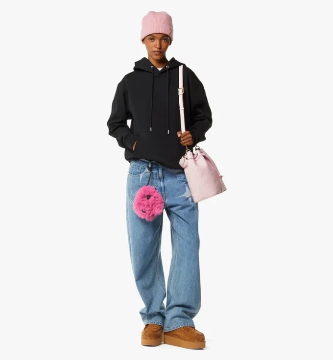 Bolso Drawstring Dessau en piel con Maxi Monogram Bolso Drawstring Dessau en piel con Maxi Monogram
