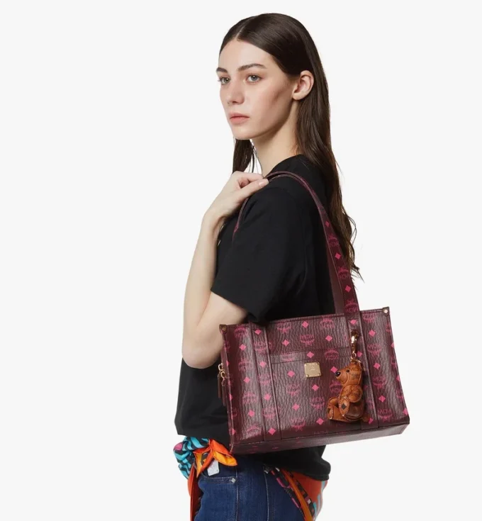 Bolso escolar tipo tote Aren en Visetos Bolso escolar tipo tote Aren en Visetos