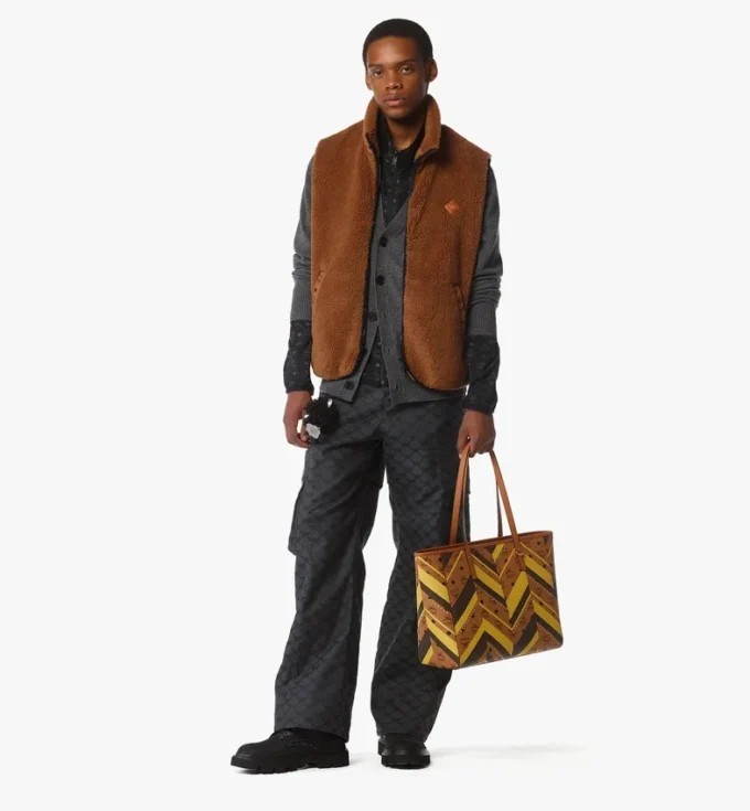 Bolso shopper Toni con cremallera superior y tachuelas en lona Visetos Mega Herringbone Bolso shopper Toni con cremallera superior y tachuelas en lona Visetos Mega Herringbone
