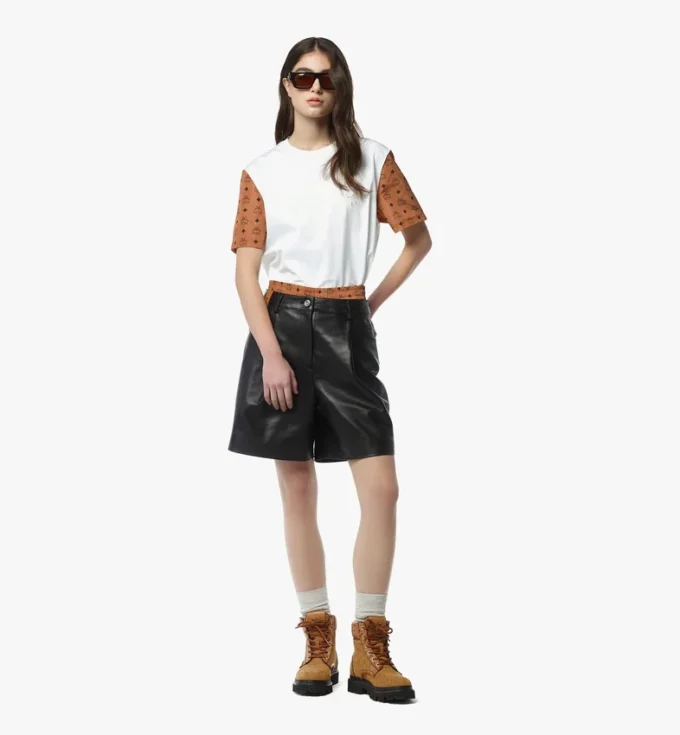 Camiseta con logotipo de algodón orgánico y monograma Econyl® Camiseta con logotipo de algodón orgánico y monograma Econyl®