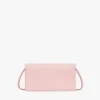 Cartera con cadena Aren en piel con monograma en relieve Cartera con cadena Aren en piel con monograma en relieve