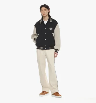 Chaqueta universitaria con parche con el logotipo Essential