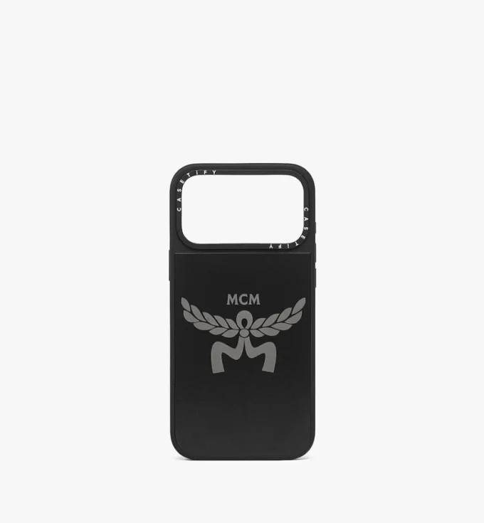 Funda para iPhone 17 Pro Max con logotipo de MCM x Casetify