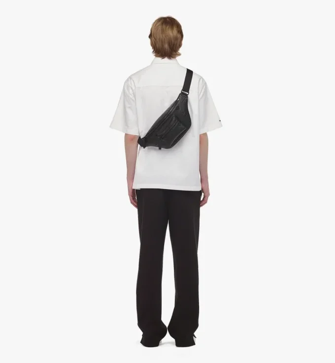 Fursten Belt Bag en piel con Maxi Monogram