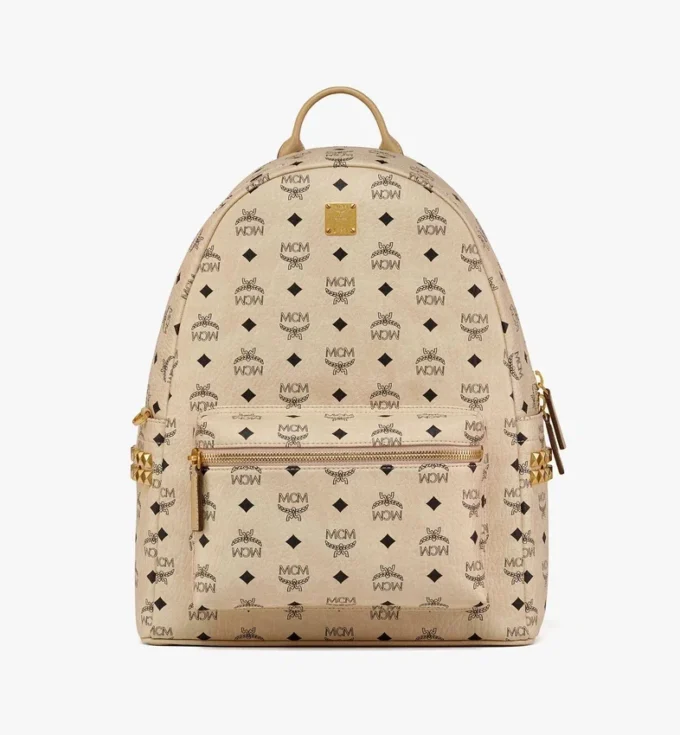 Mochila Stark con tachuelas laterales en Visetos Mochila Stark con tachuelas laterales en Visetos