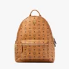Mochila Stark con tachuelas laterales en Visetos Mochila Stark con tachuelas laterales en Visetos