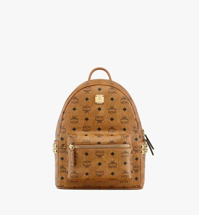 Mochila Stark con tachuelas laterales en Visetos Mochila Stark con tachuelas laterales en Visetos