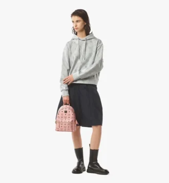 Mochila Stark con tachuelas laterales en Visetos