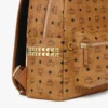 Mochila Stark con tachuelas laterales en Visetos Mochila Stark con tachuelas laterales en Visetos