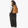 Mochila Stark con tachuelas laterales en Visetos Mochila Stark con tachuelas laterales en Visetos