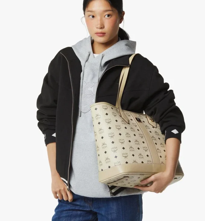 Nuevo bolso Liz Shopper en Visetos