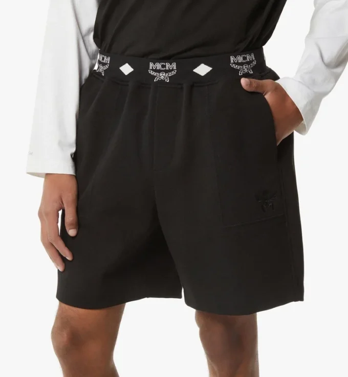 Pantalones cortos de ponte con logotipo Essential